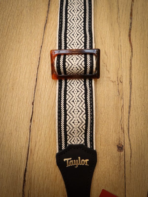 Taylor White/Black Jacquard Cotton Guitar Strap – Bild 2