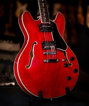 Eastman T386 Red