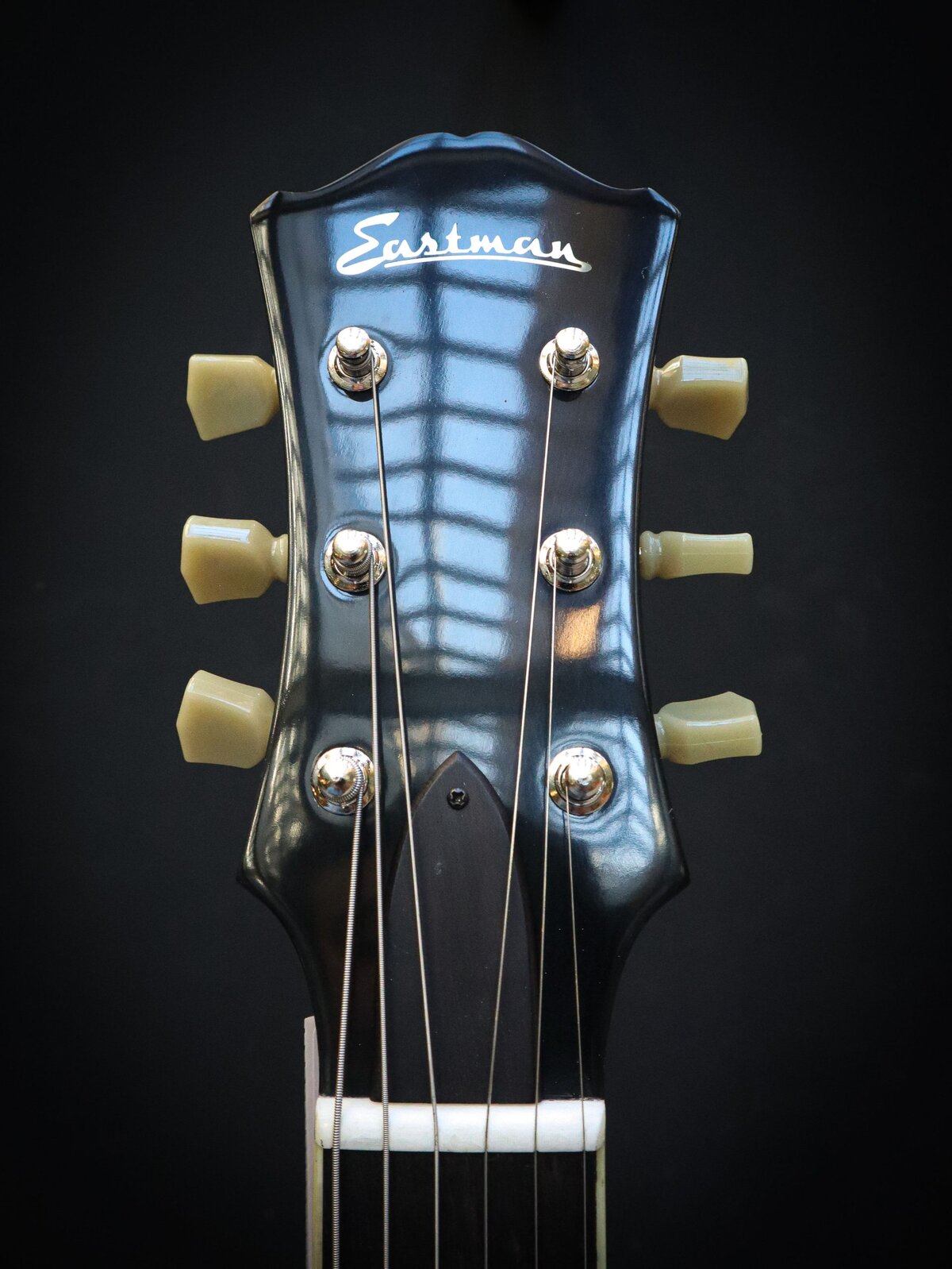 Eastman T386 Red – Bild 8