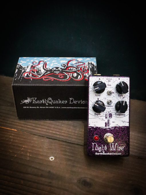 EarthQuaker Devices Night Wire Harmonic Tremolo – Bild 2