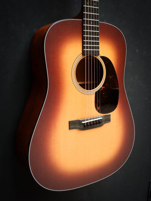 Martin D-18 Satin Amberburst – Bild 3