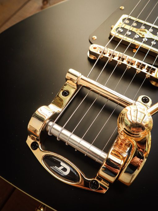 Duesenberg The Falken Matte Black & Gold – Bild 7