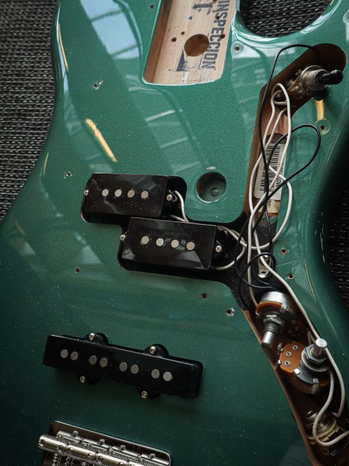 Fender Mustang Bass MIM Loaded Body Pre-Owned – Bild 2