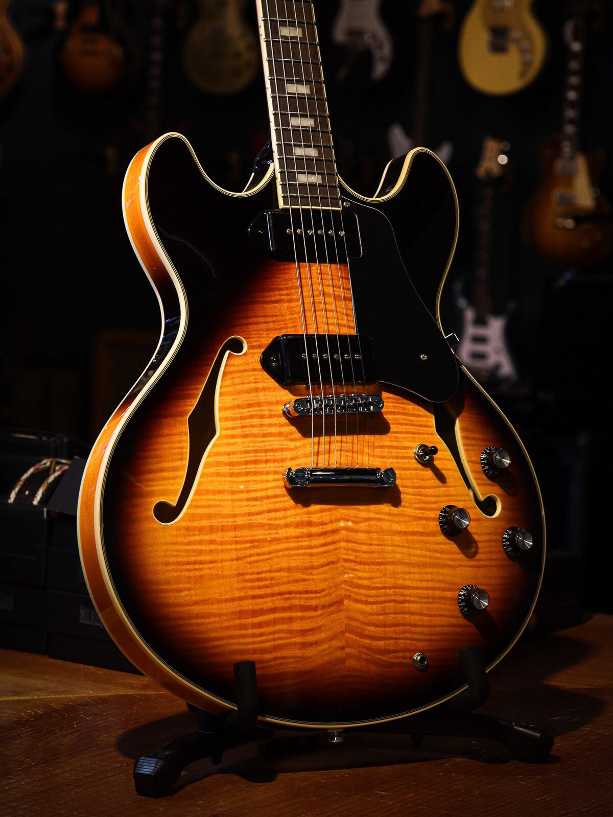 Sire Larry Carlton H7V Sunburst (P90)