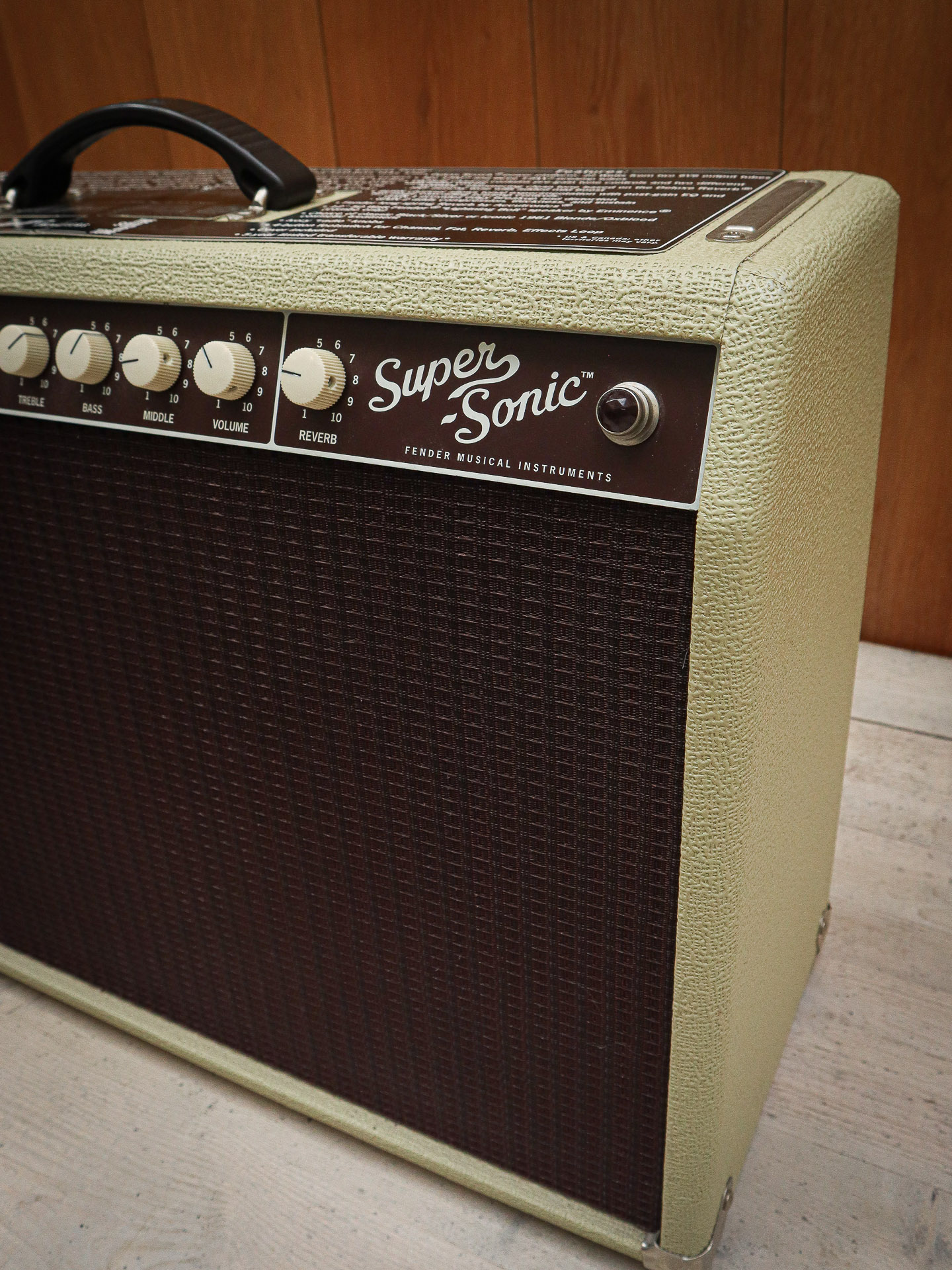Fender Super-Sonic 22 Gebraucht – Bild 3