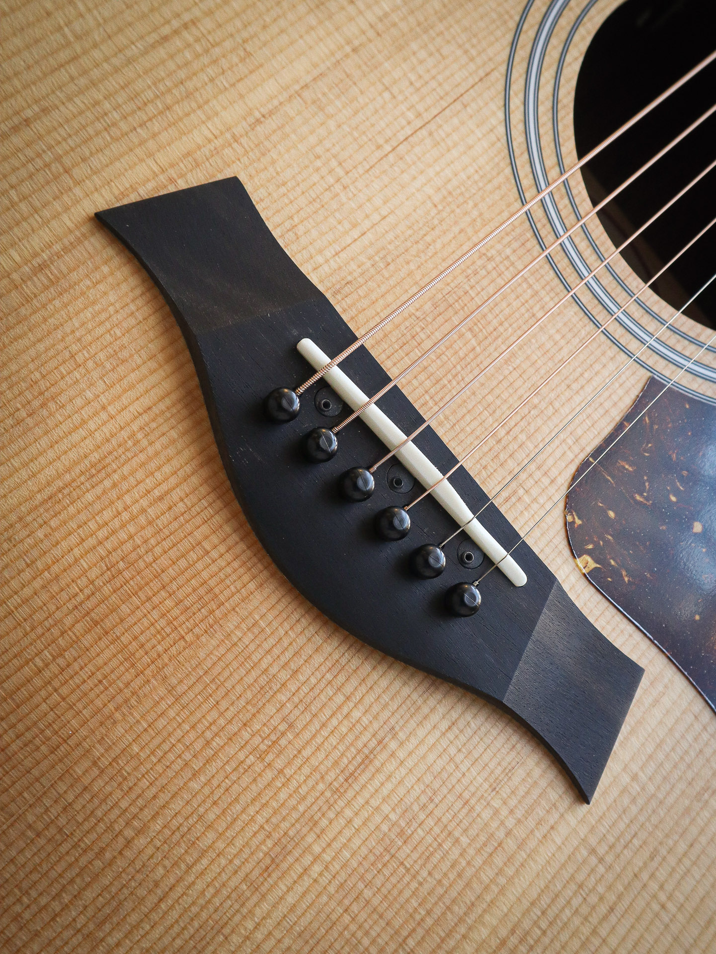 Taylor 212ce – Bild 9