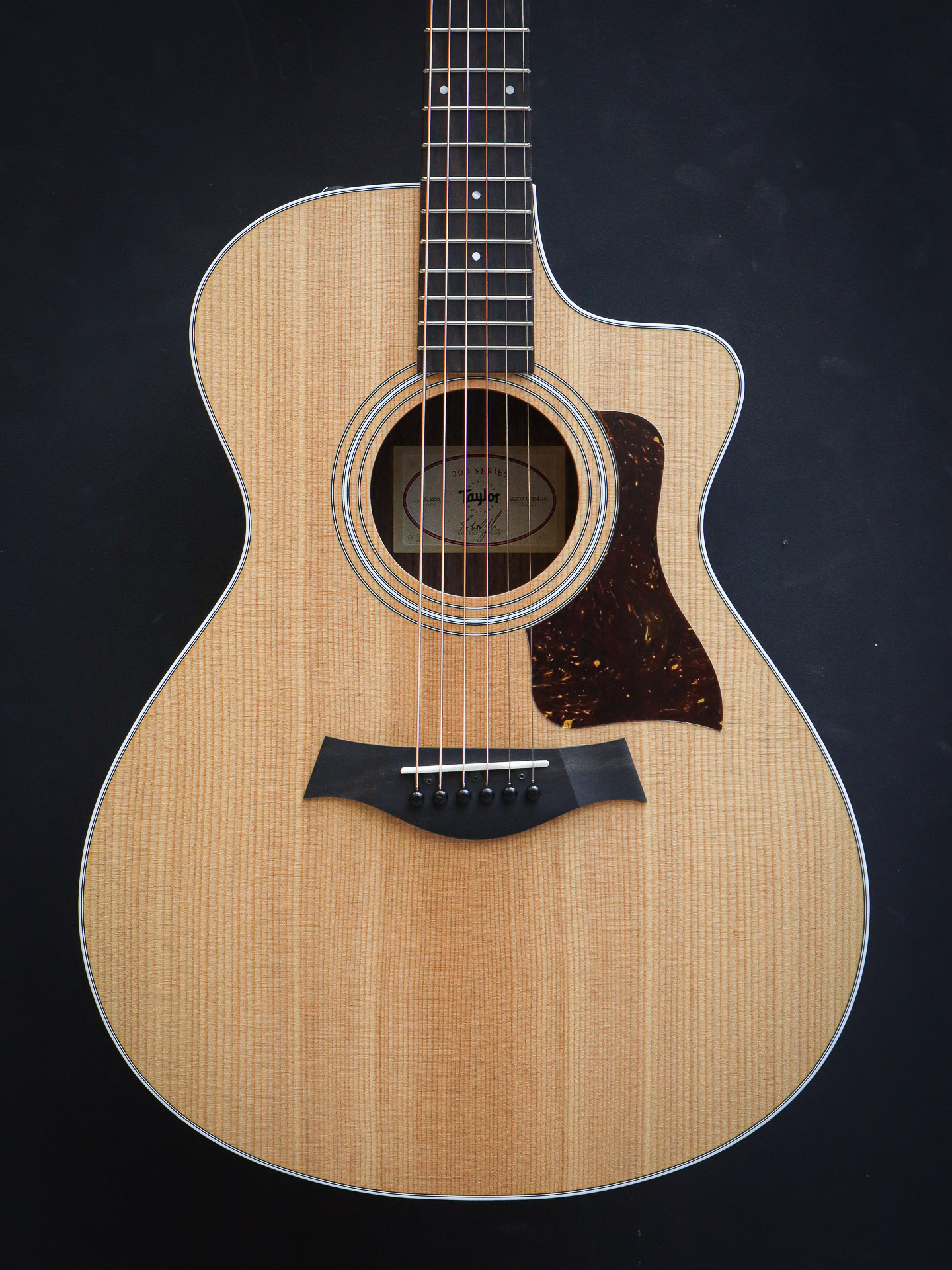 Taylor 212ce – Bild 3