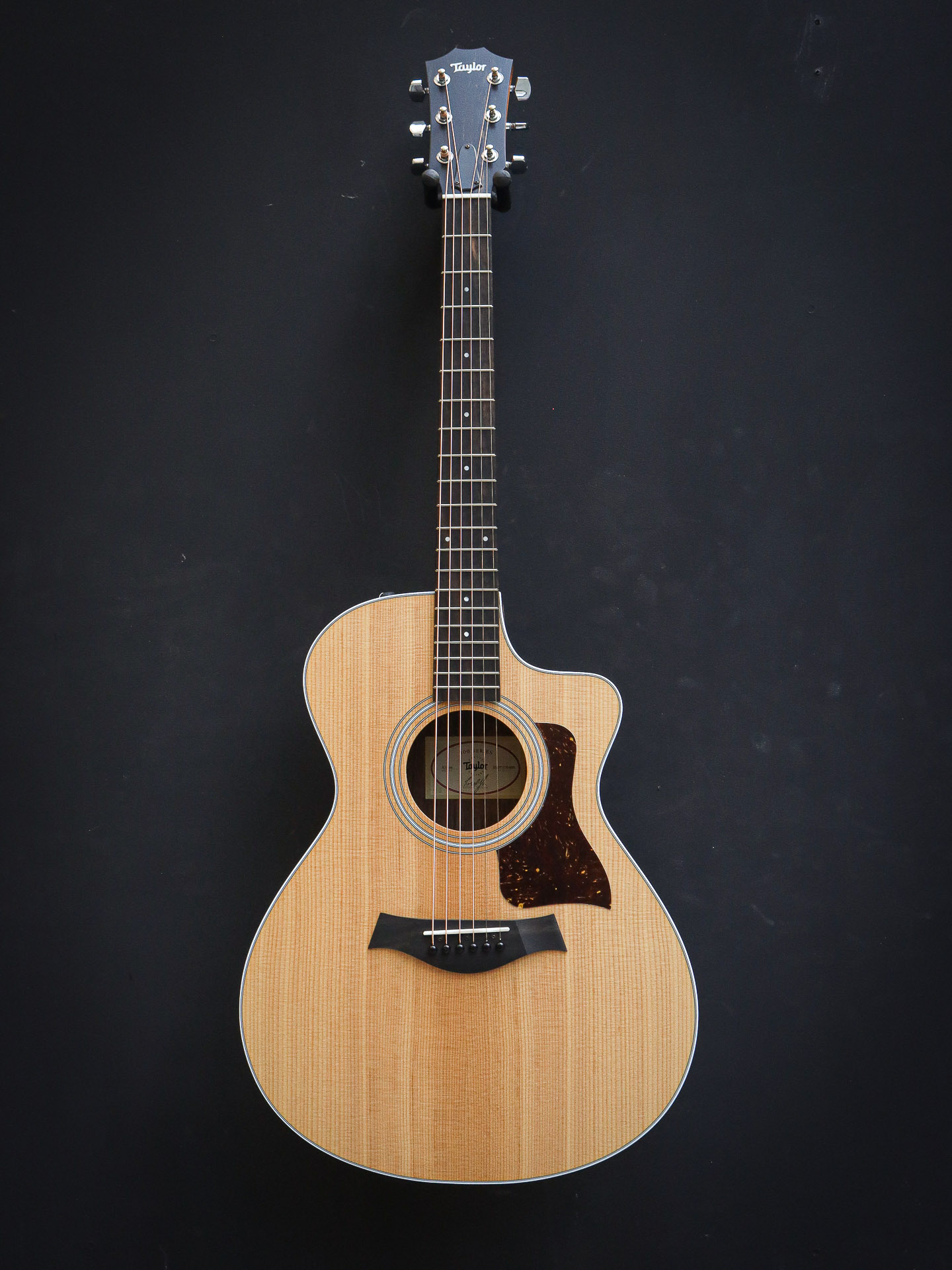 Taylor 212ce – Bild 2