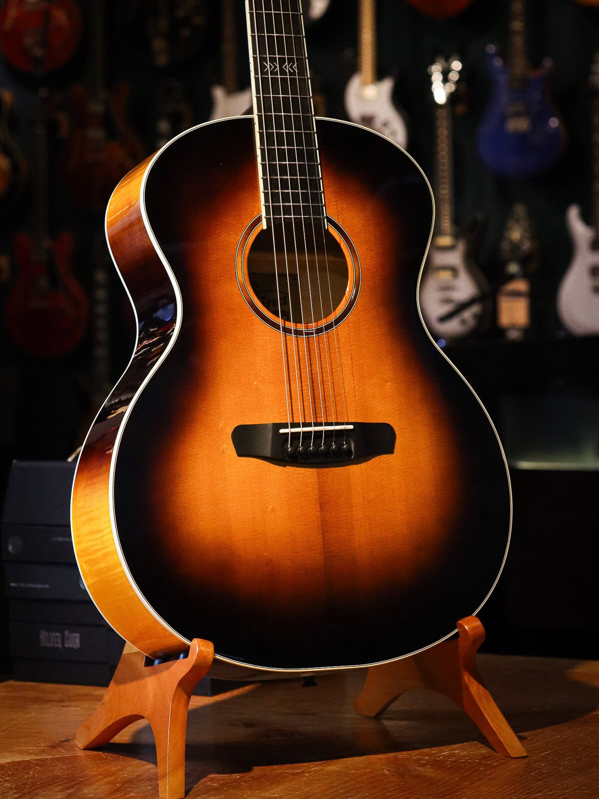 Dowina Master Series Acero GA Sunburst