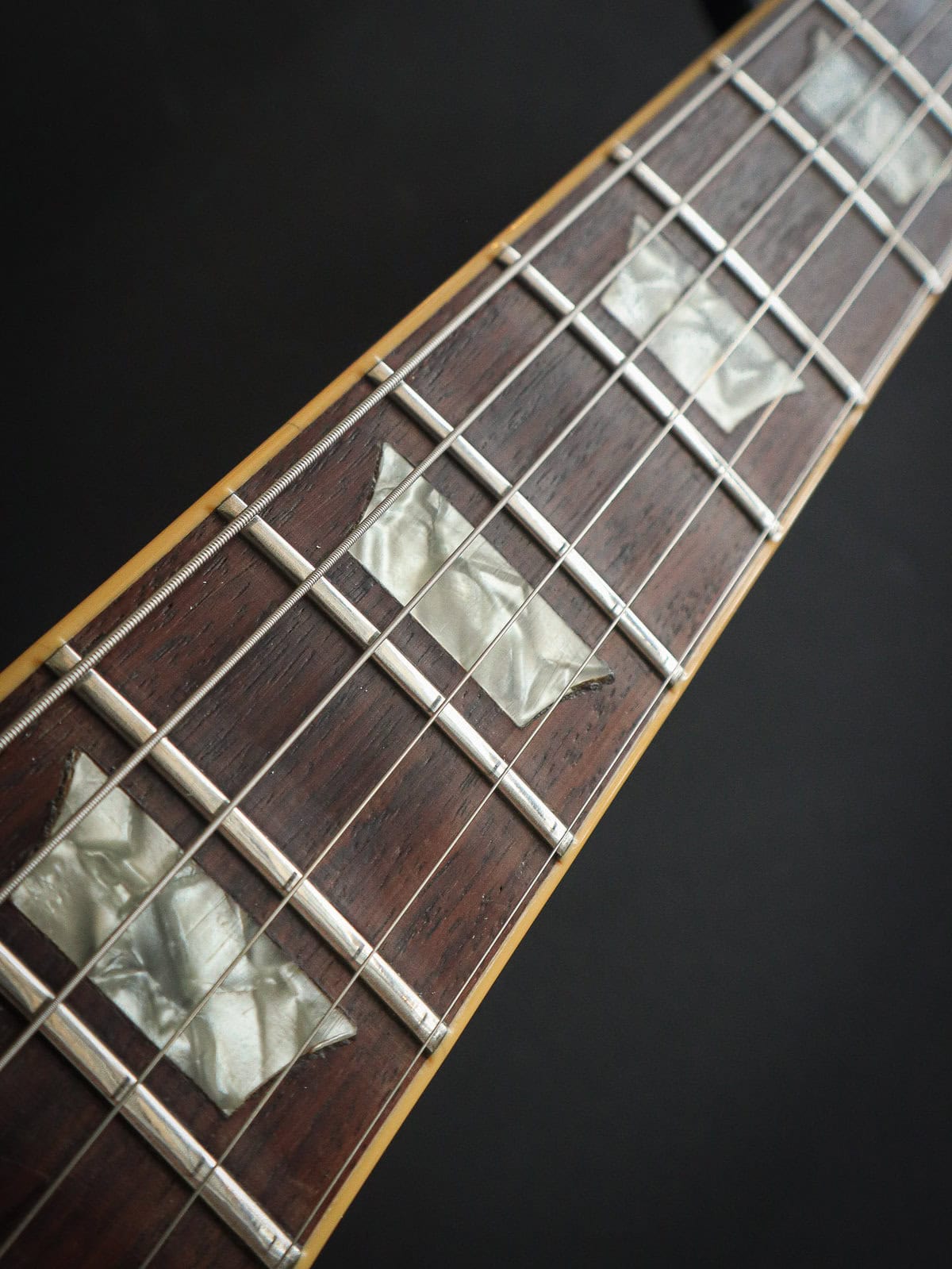 1975 Gibson Les Paul Deluxe Gold Top Pre-Owned – Bild 14