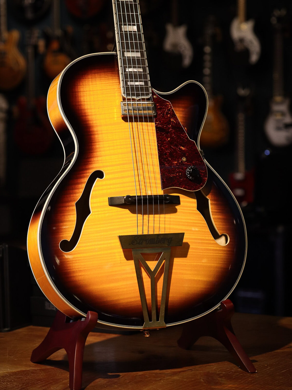 Stromberg Montreux Vintage Sunburst