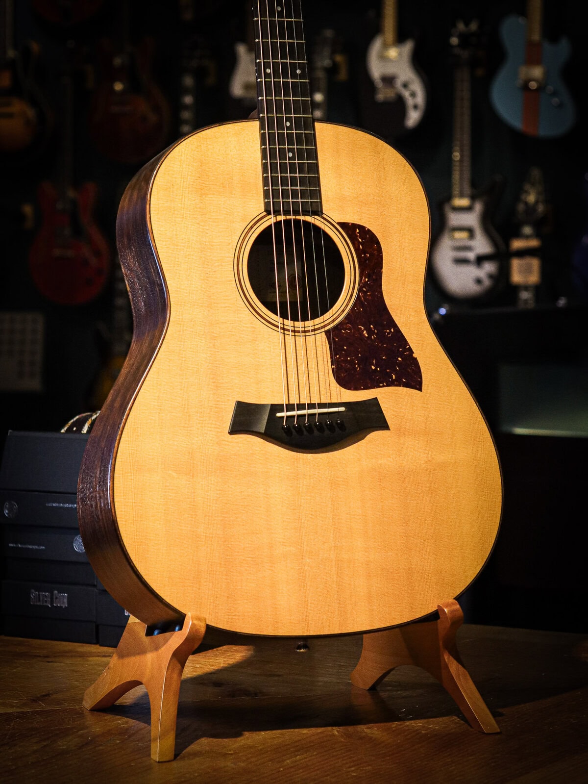 Taylor AD17 Pre-Owned