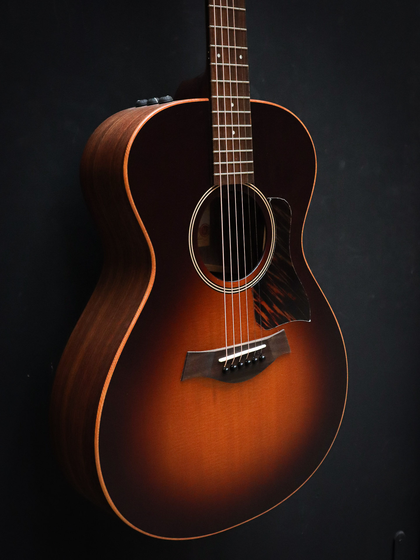 Taylor AD12e Sunburst – Bild 4