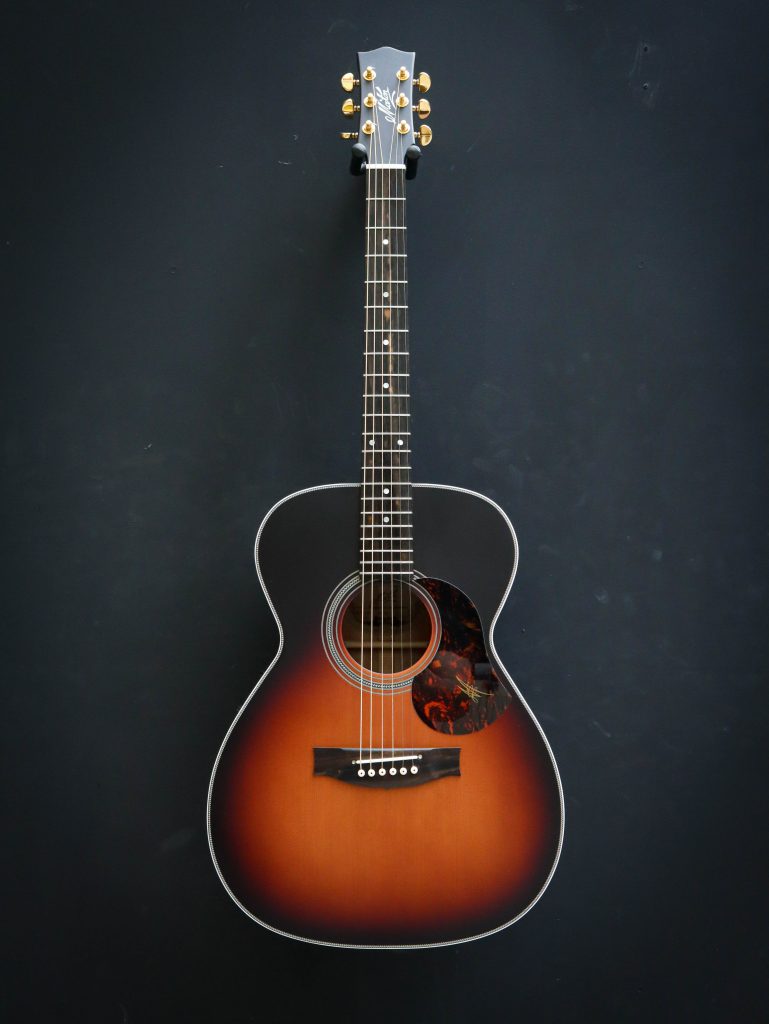 Maton Troubadour Traditional Pre-Owned - Kauffmann's Guitar Store