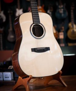 Lakewood D32 Custom with LR Baggs Anthem Pre-Owned